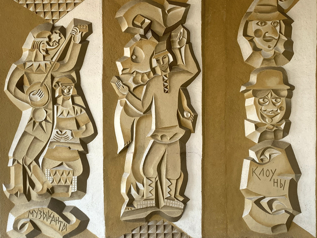 РКН «настоятельно» рекомендует перенести рекламу на российские интернет-площадки