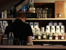 Бару «Евгенич» на Невском грозит штраф за нецензурную и незаконную рекламу
