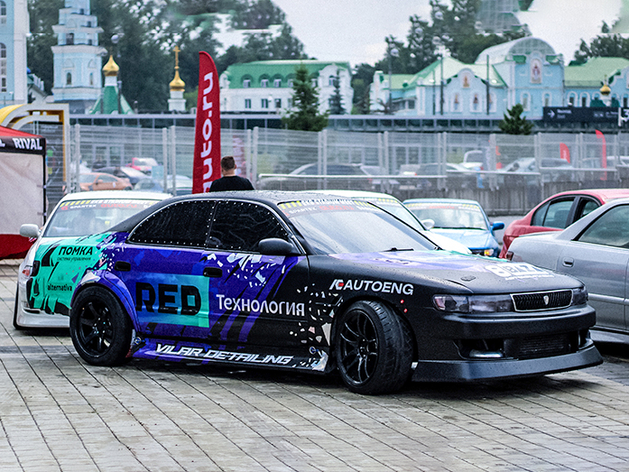 Компания «RED.Технология» стала генеральным партнером команды дрифт-гонщиков 8BAZA