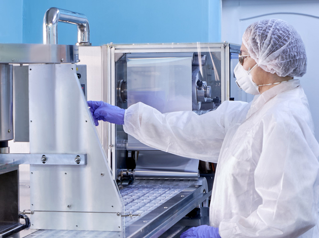 100 наименований продукции планируют выпускать на «Уралбиофарме» после переезда в Патруши 