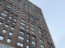 Число сделок на рынке новостроек в Тюмени за месяц упало почти на 45%