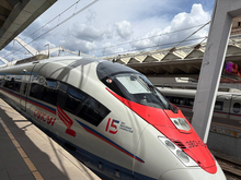 Пулково не справился с потоком: РЖД пустила дополнительный «Сапсан» в Москву
