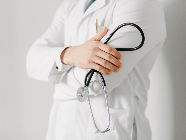 На одну вакансию — полрезюме: в Екатеринбурге не хватает врачей и поваров