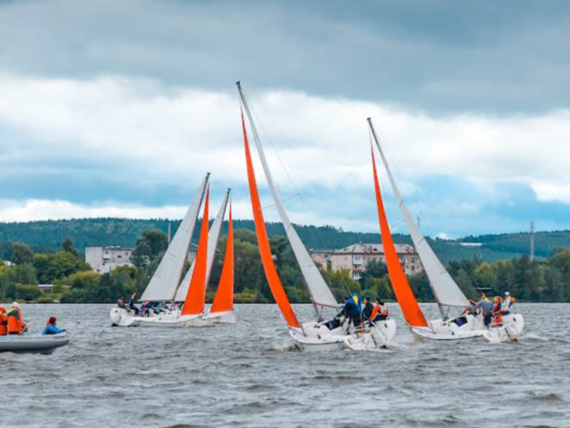 В Екатеринбурге хотят снести яхт-клуб «Коматек»