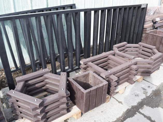 «Теперь наши гости видят, что из вчерашних отходов получается классная уличная мебель»