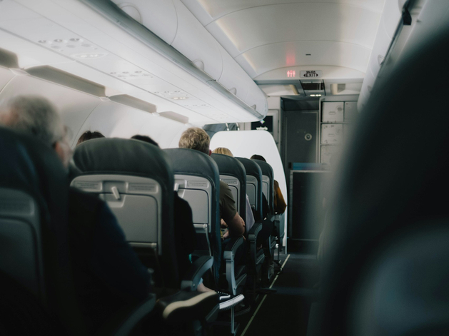 Для авиадебоширов в России предлагают ужесточить наказание