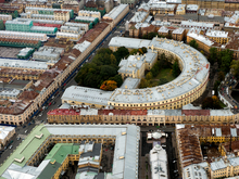 Петербург снова ищет арендаторов для зданий Апраксина двора