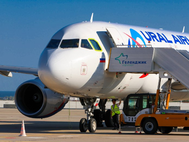 Первый самолет из Екатеринбурга в Геленджик вылетел с полной загрузкой