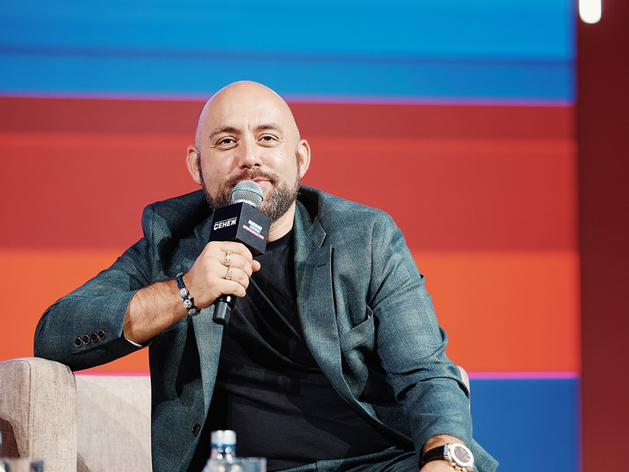 «Не стесняйтесь быть китайцем»: основатель TenChat — о том, как сделать бизнес успешным