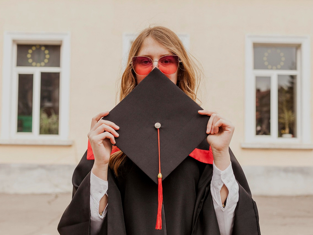 Новый гуманитарно-правовой лицей появится в Екатеринбурге на берегу реки Исеть Новый гуманитарно-правовой лицей появится в Екатеринбурге на берегу реки Исеть