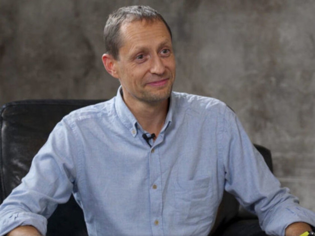 «Почти весь малый бизнес России — это пережевывание нефтяных брызг. И всегда риск тюрьмы» «Почти весь малый бизнес России — это пережевывание нефтяных брызг. И всегда риск тюрьмы»