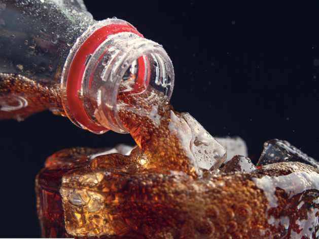 В России начали производить «реплику» Coca-Cola, американская компания подала в суд В России начали производить «реплику» Coca-Cola, американская компания подала в суд