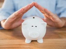 Уралсиб за первую неделю выплатил по страховке 9 млрд руб. клиентам «Таврического банка»