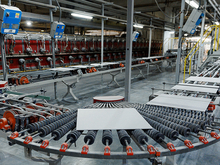 Как уральский завод уже 65 лет определяет облик городов по всей России и за ее пределами