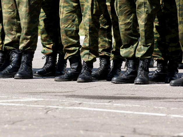 Экс-глава ЦВО Александр Лапин уволен с военной службы