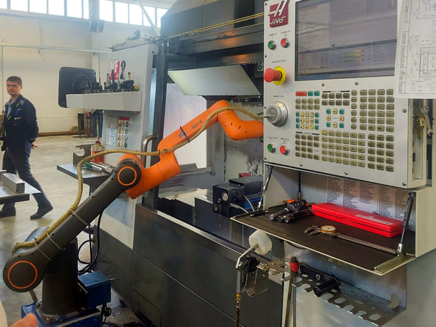 ГК «Элемент» прирастает промышленными роботами