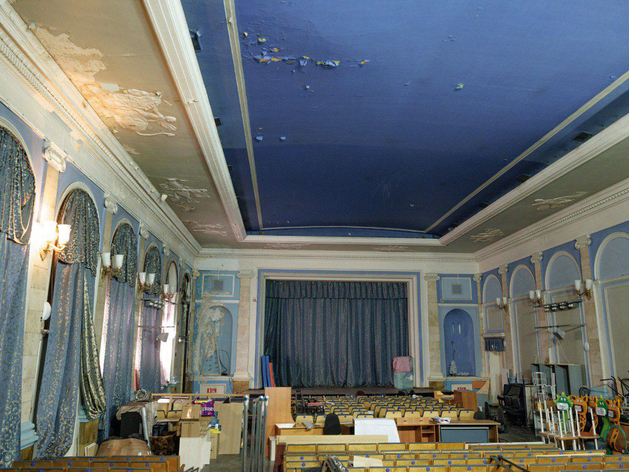 Мэр Екатеринбурга раскритиковал собственника усадьбы Харитонова за ее ужасное состояние