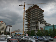 Недостроенный деловой центр рядом с тюменским ЦУМом сменил владельца