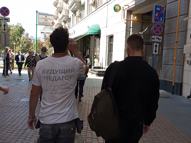 Чтоб не пили, не курили: кабмин запланировал очередное повышение федеральных налогов