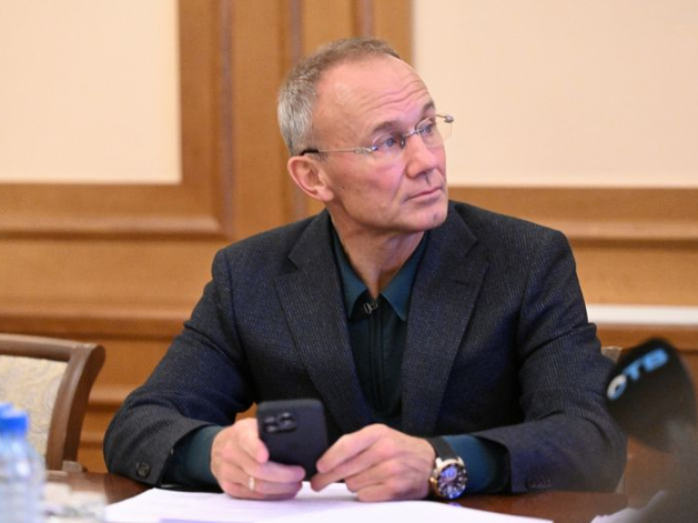 Бывшему вице-губернатору Олегу Чемезову предъявлено обвинение в мошенничестве 