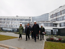 Министр строительства и ЖКХ РФ Ирек Файзуллин посетил строящийся кампус УрФУ