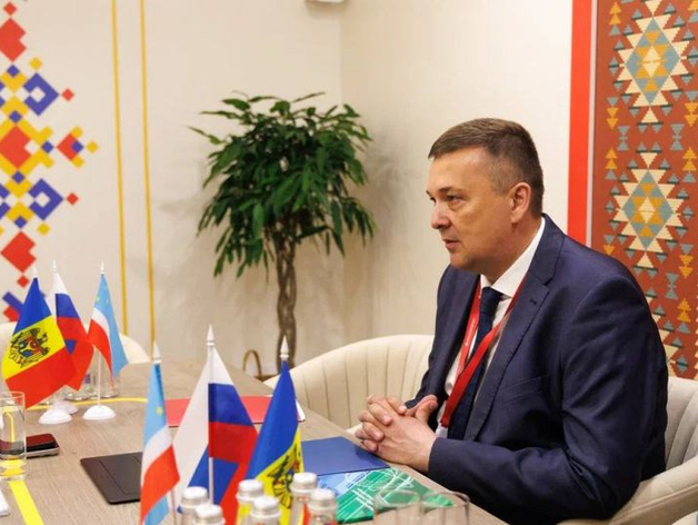 Заместителю главы региона Василию Козлову временно передали функционал Олега Чемезова