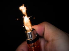 В Челябинске возбудили дело из-за копирования дизайна жидкости для розжига 
