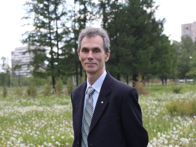 «Сиротский» бизнес на распутье, или что делать с коровой, дающей молоко?