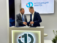 Банк Уралсиб и финансовый маркетплейс «Сравни» подписали соглашение о партнерстве  