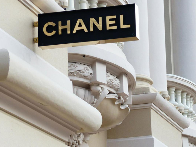 Половина россиян продолжает покупать товары брендов, ушедших из страны