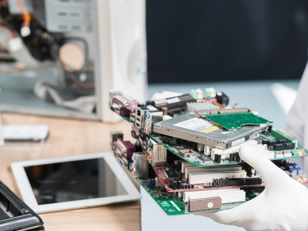 «Рубим сук, на котором сидим»: ИТ-компании не приветствуют возвращение для них НДС