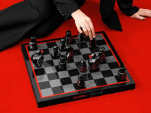 А-Клуб и бренд «Хохлома» представили лимитированную коллекцию шахмат