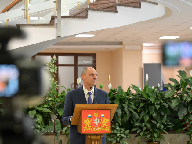 Денис Паслер — о запрете энергетиков, автобусах в Новокольцовский и выборах мэров