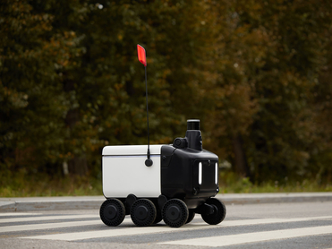 Армия роботов-доставщиков «Яндекса» 4.0 в городах РФ к концу 2027 г. достигнет 20 тыс.