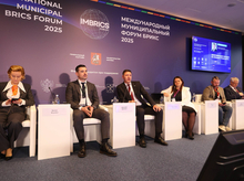 Петербург поделился на Форуме БРИКС опытом цифровизации сферы транспорта 
