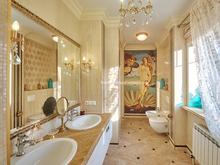 Боттичелли в уборной и купидоны в кухне: особняк за 100+ млн продают в Красноярске