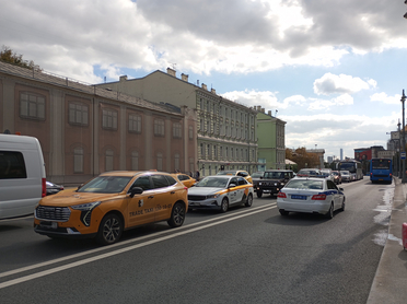 Кабмин поддержал введение квоты для личных нелокализованных машин таксистов