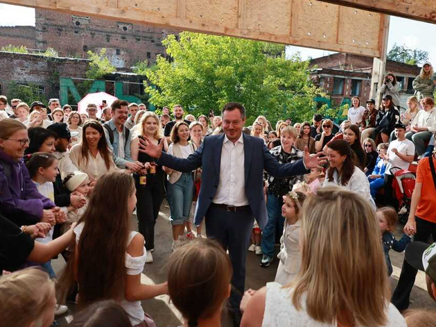 У Алексея Орлова появился новый соперник ― мэр «Уральской Рублевки» У Алексея Орлова появился новый соперник ― мэр «Уральской Рублевки»