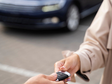 Цена нового авто в Новосибирской области снизилась на фоне ее роста по РФ