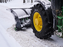 Мэрия назвала улицы Новосибирска, где пройдет уборка снега и нельзя парковаться