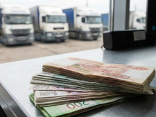 Представитель инвесторов добивается ответов от петербургской «Монополии» по срыву выплат