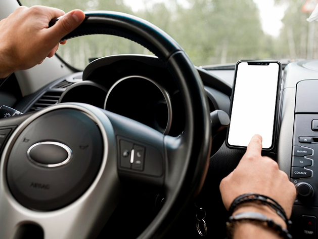 В районе Южного полукольца ЕКАД появились три новые базовые станции сотовой связи В районе Южного полукольца ЕКАД появились три новые базовые станции сотовой связи