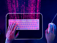 Новый тренд — вайб-кодинг. Новосибирские работодатели готовы платить за него 100 тыс.