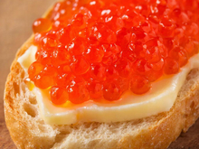 Икра на понижение: эксперты Красноярска — о том, почему икра дешевеет, а продажи падают