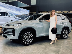 Премиальный авторынок-2025: падение продаж и рост китайского влияния