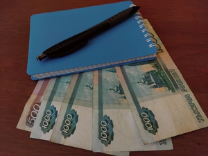 Обязан ли работодатель выплачивать годовую премию?