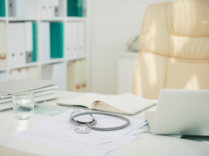 Продлили срок строительства концессионных поликлиник в Новосибирске