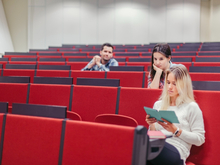 Российские вузы меняют правила поступления, будущим инженерам придется сдавать физику