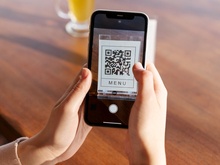 Универсальный QR-код в России заработает с 1 сентября