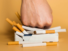 Более полумиллиона пачек нелегальных сигарет выявили сибирские таможенники